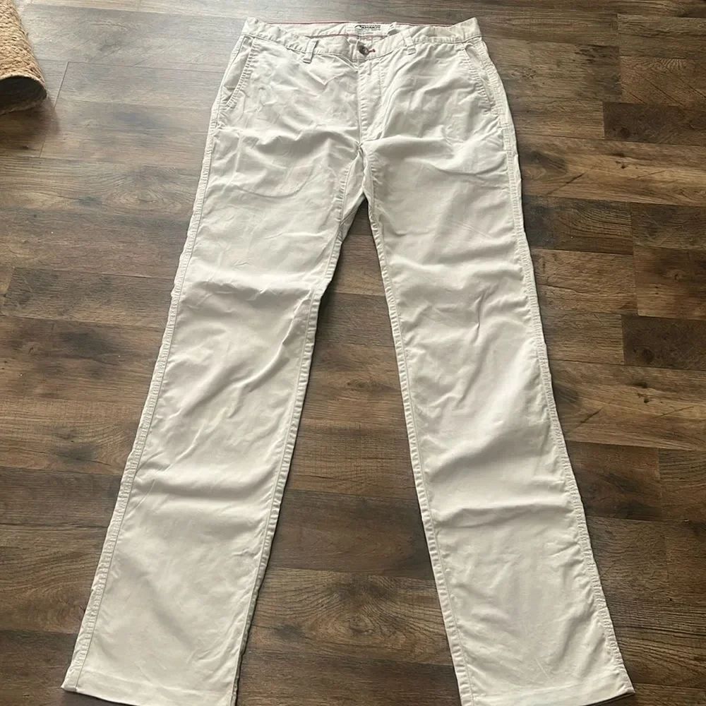 Mountain Khakis slim tailored fit pants size 32/34